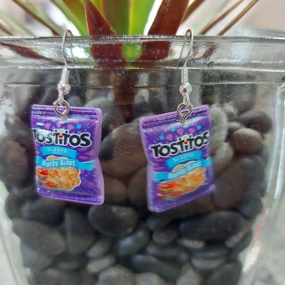 Assorted chip earrings Lays, Doritos, Ruffles - Picture 7 of 16